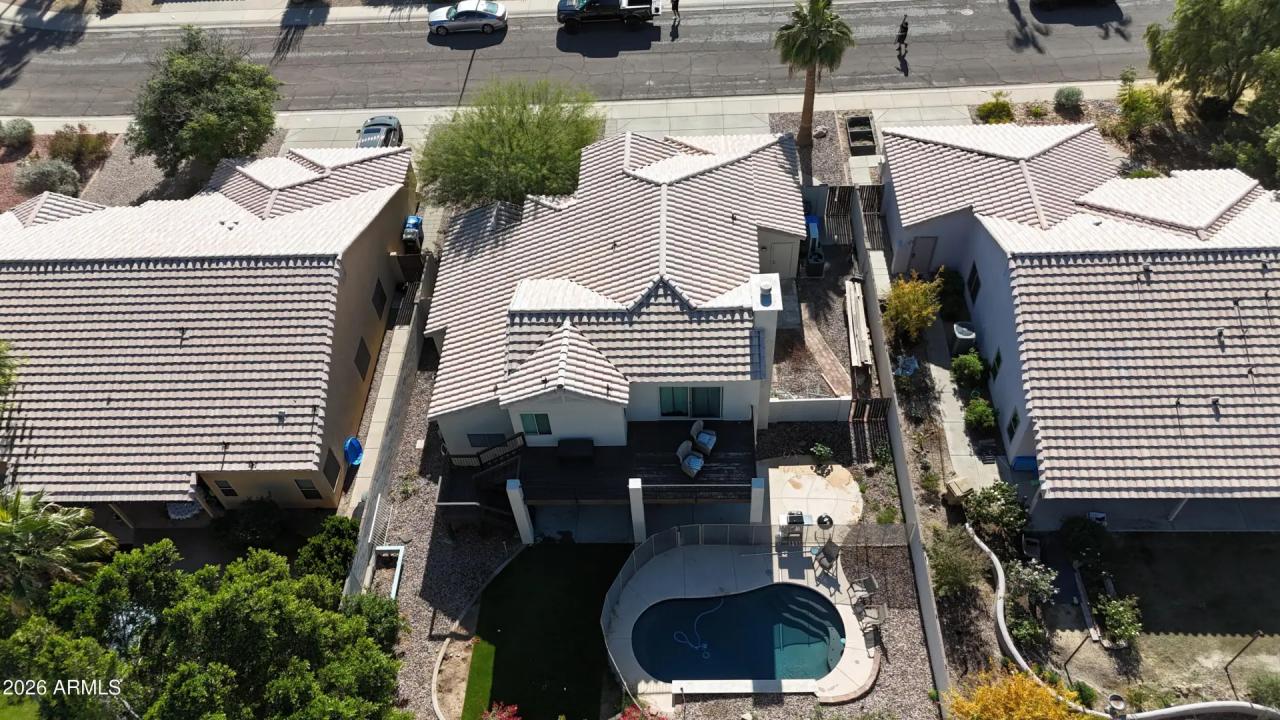 Real Estate Picture 32