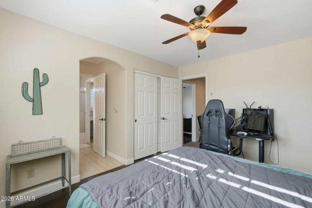 Real Estate Picture 27
