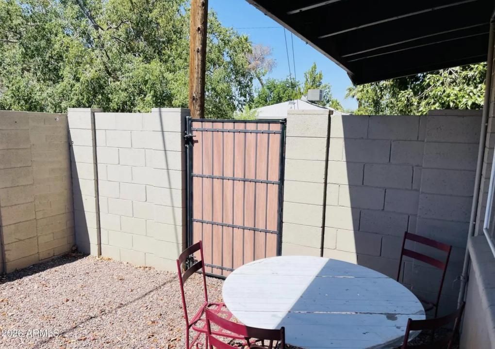 Real Estate Picture 18