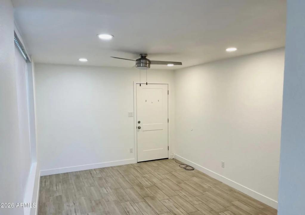 Real Estate Picture 5