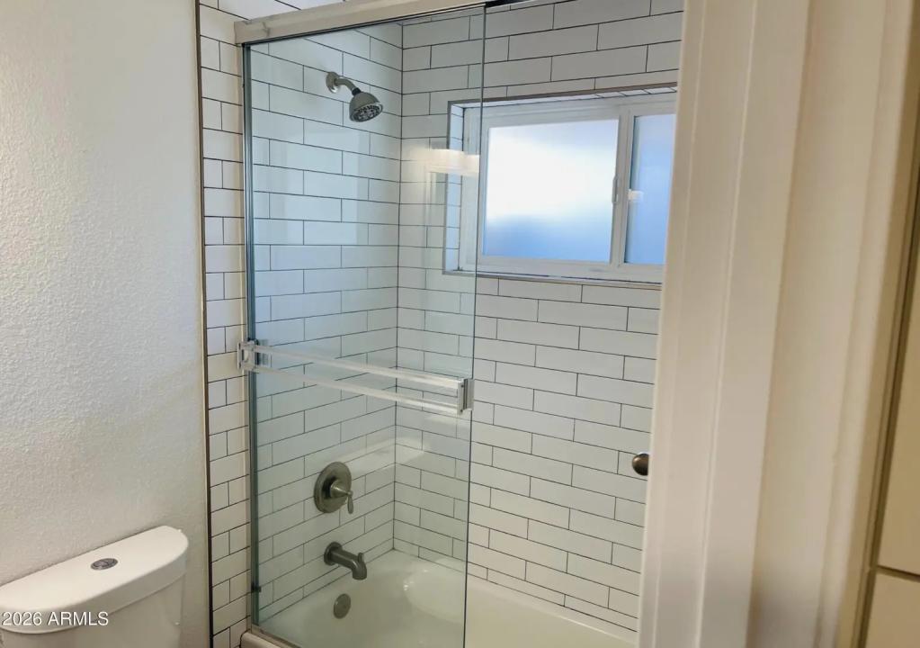 Real Estate Picture 12