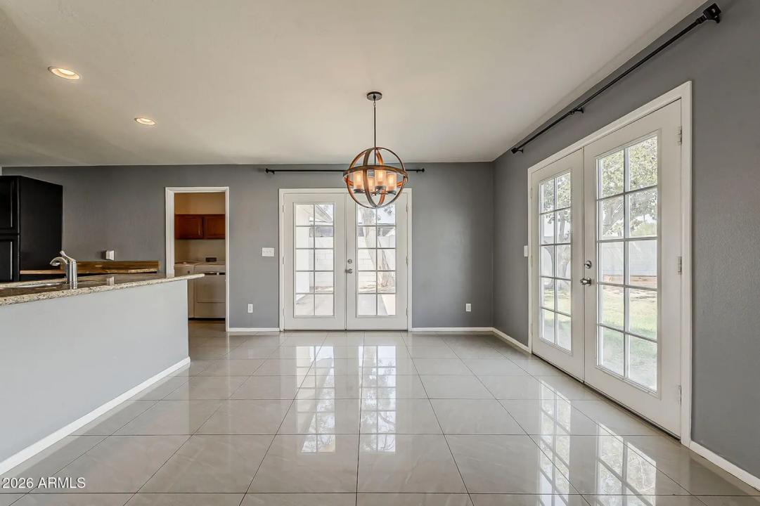 Real Estate Picture 9