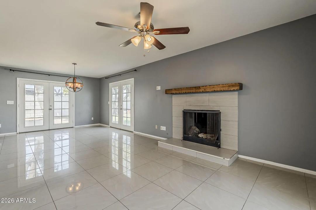 Real Estate Picture 10