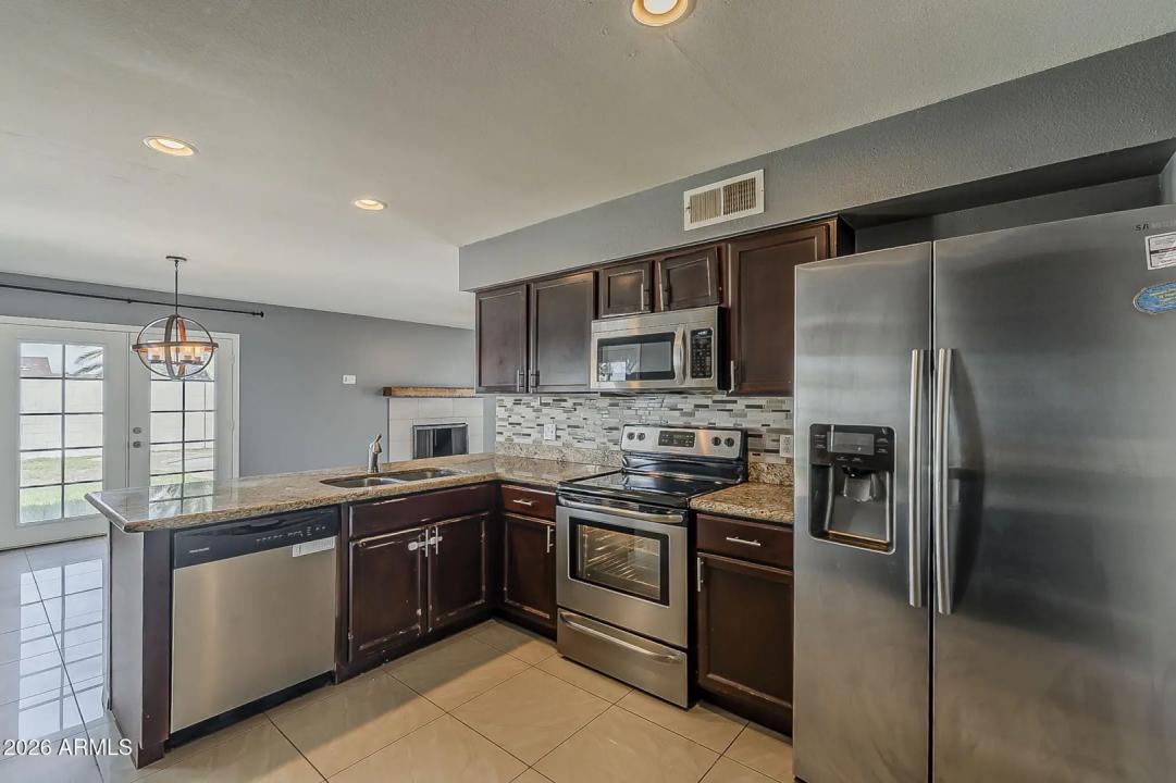 Real Estate Picture 6