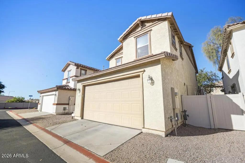 Real Estate Picture 32