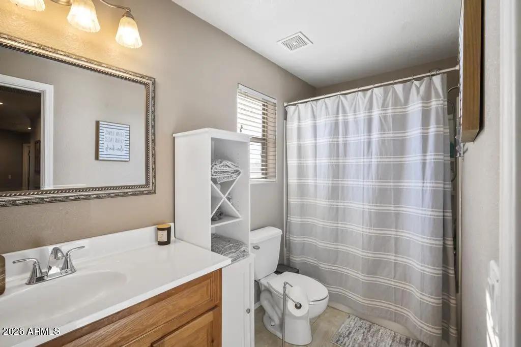 Real Estate Picture 23