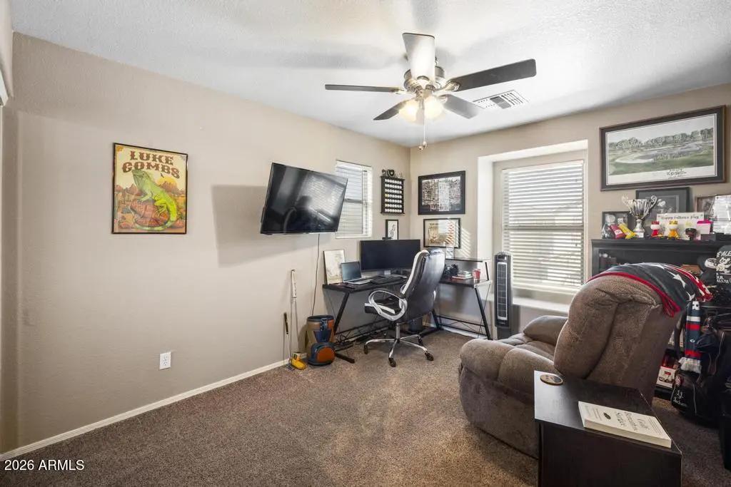 Real Estate Picture 25