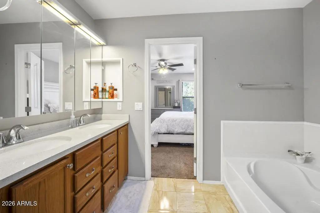 Real Estate Picture 30