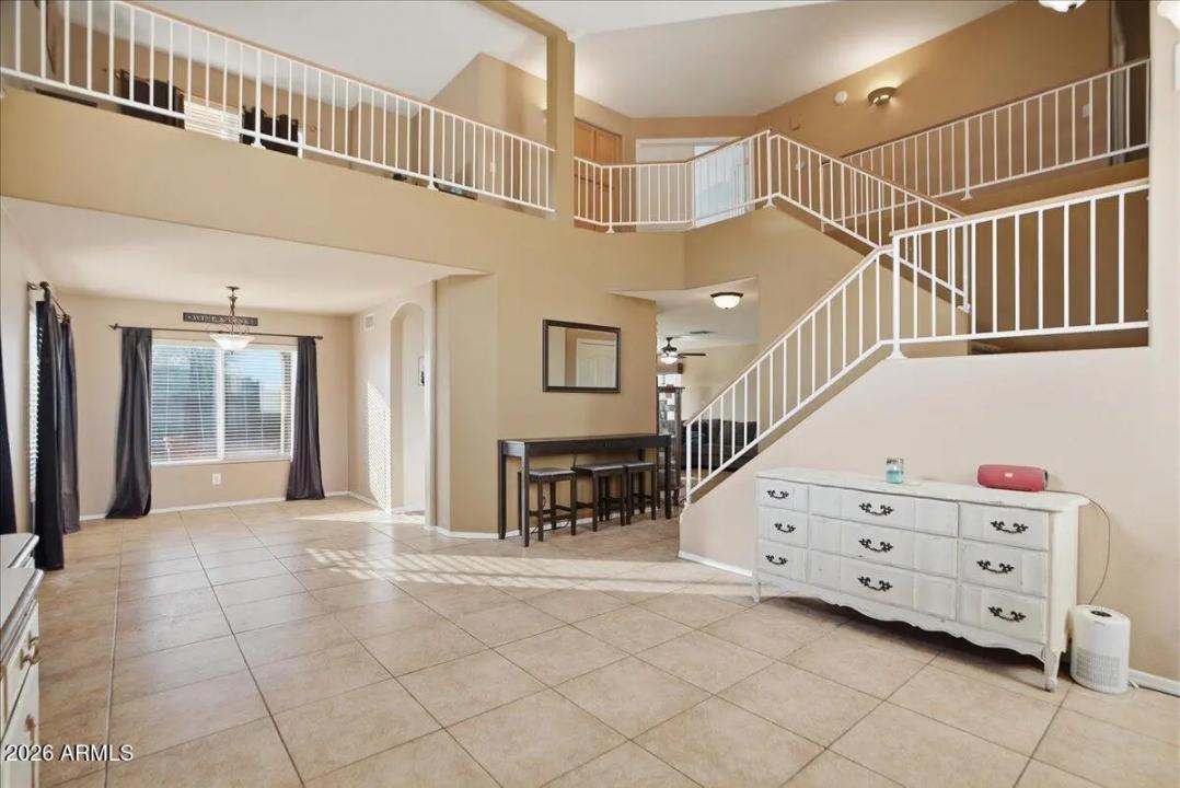 Real Estate Picture 7