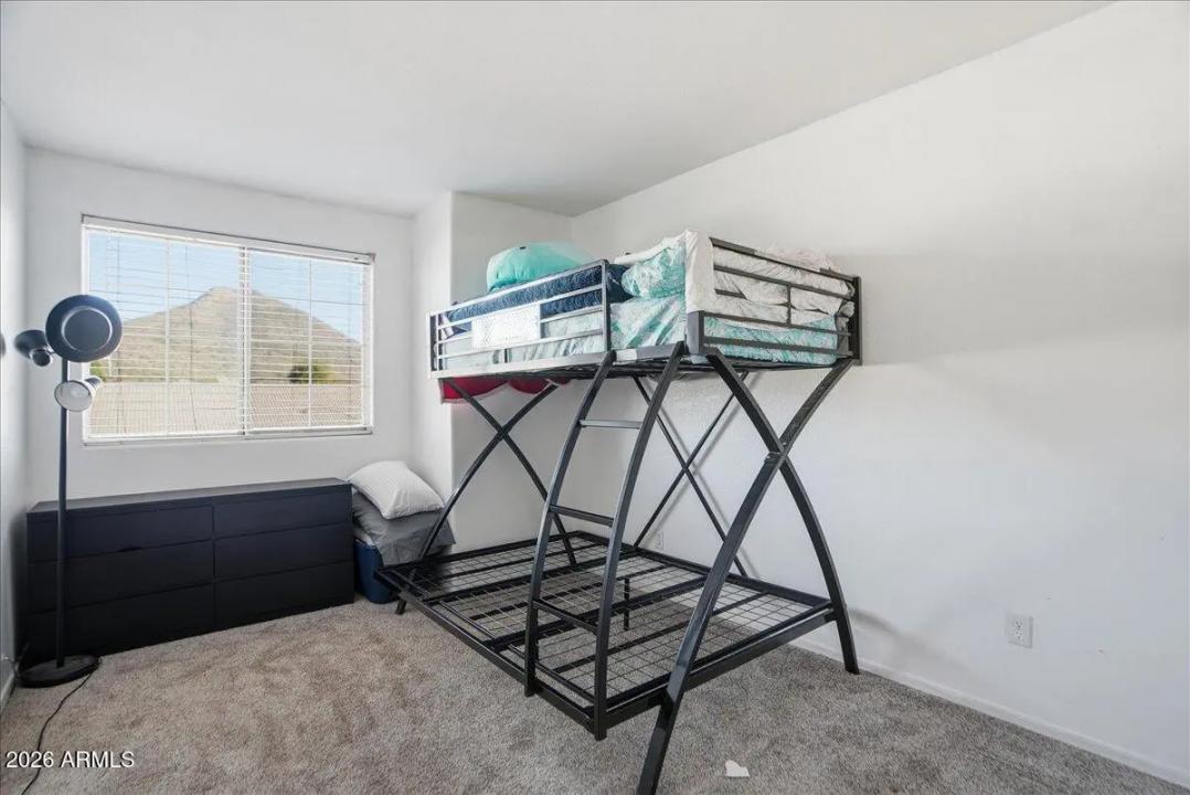 Real Estate Picture 22