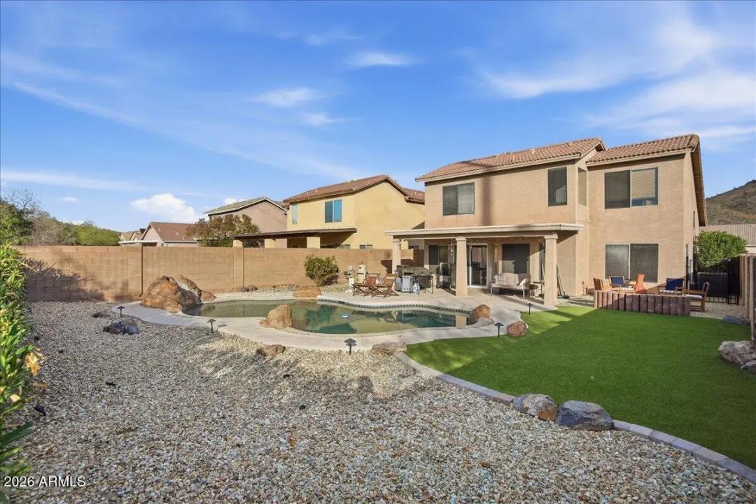 Real Estate Picture 30