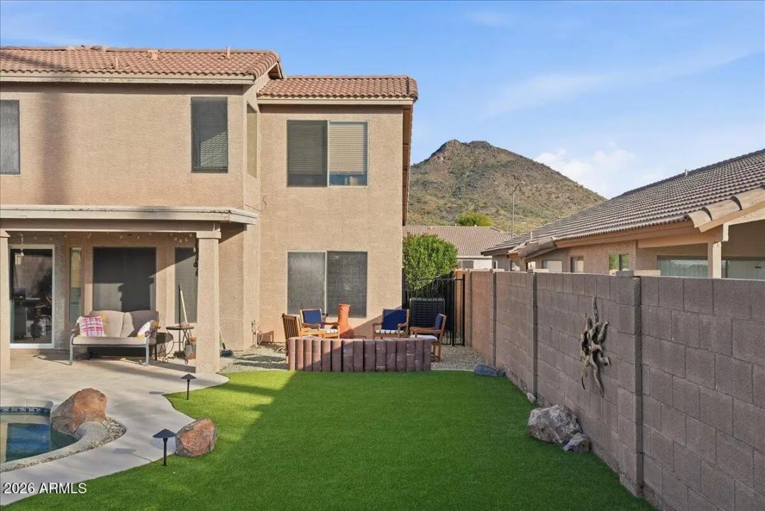 Real Estate Picture 33