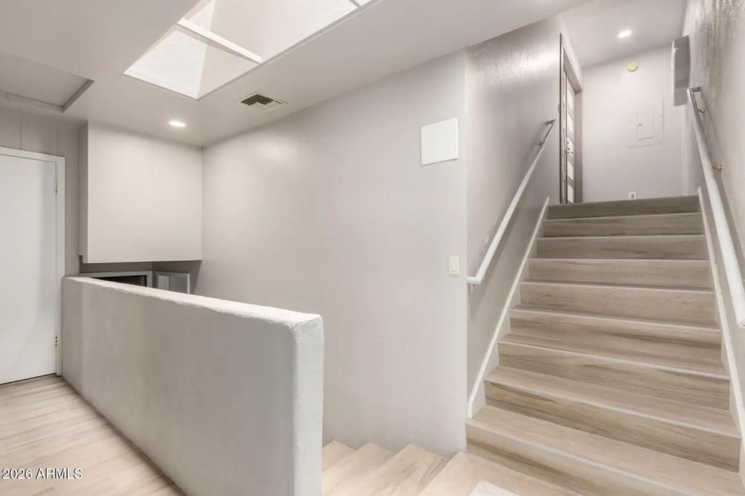 Real Estate Picture 20