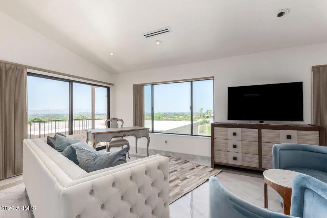 Real Estate Picture 21