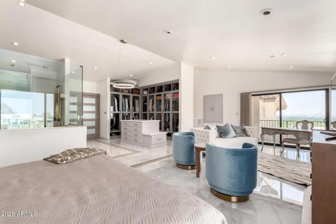 Real Estate Picture 23