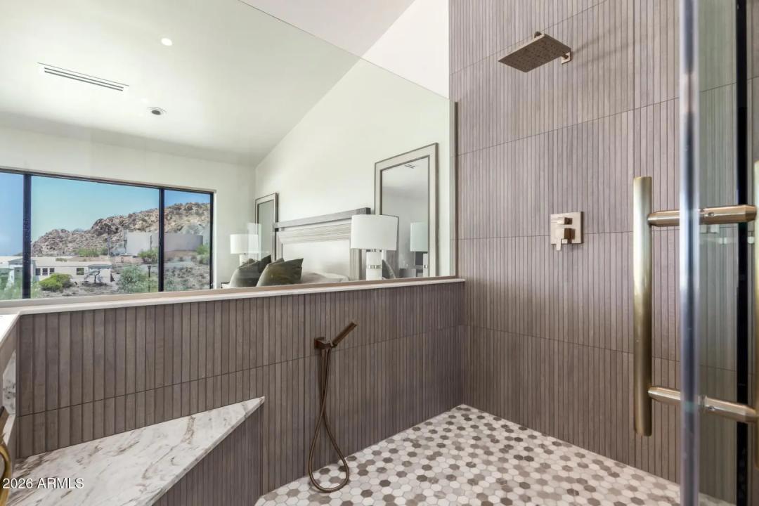 Real Estate Picture 27