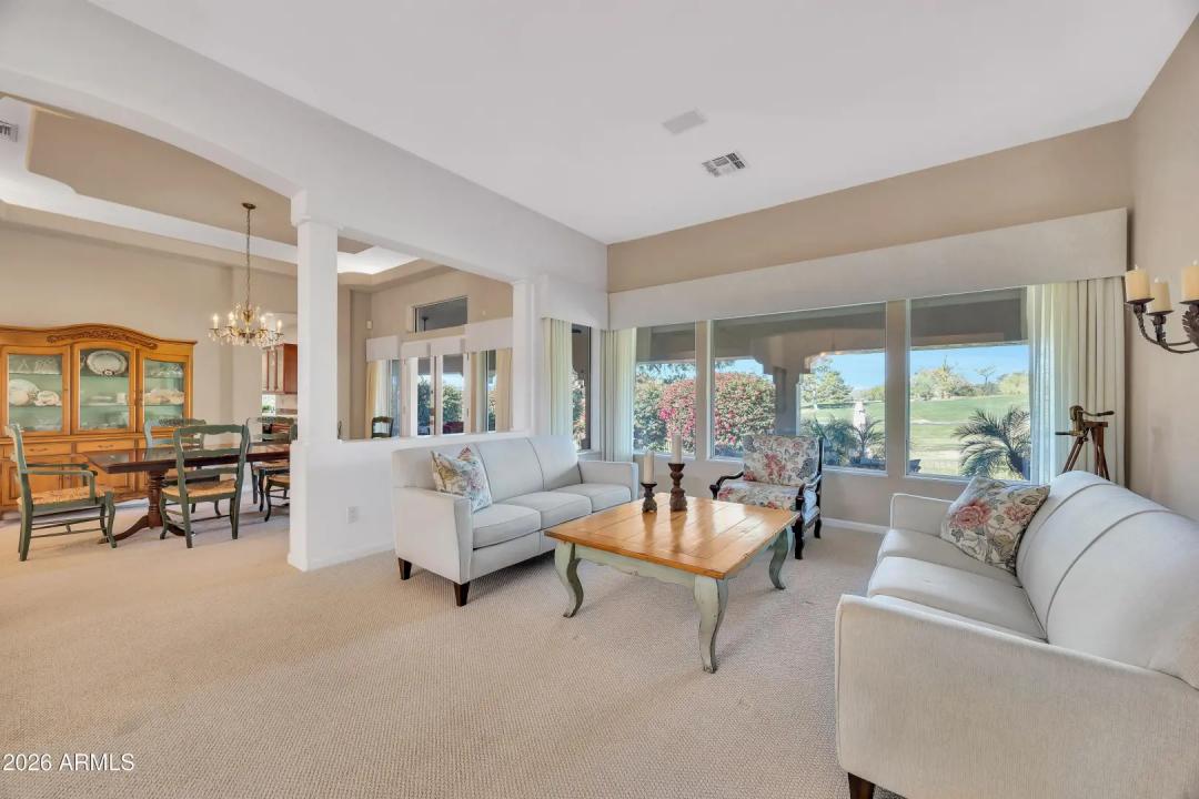 Real Estate Picture 4