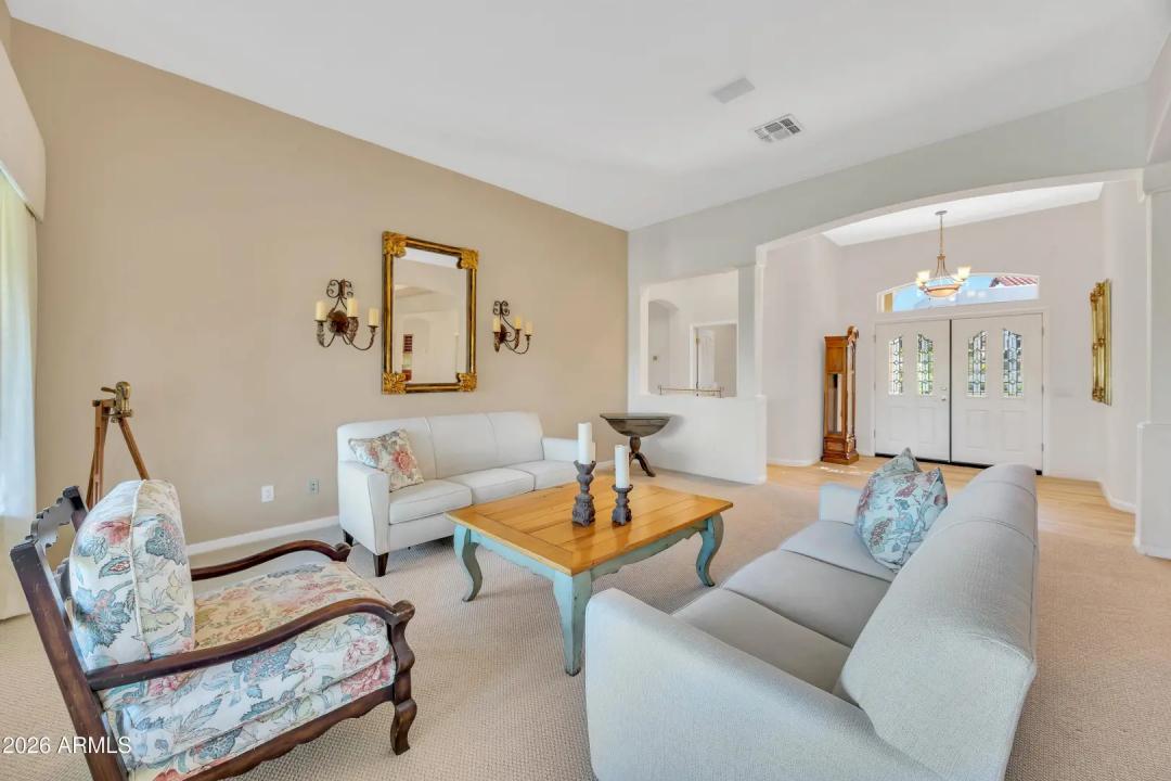 Real Estate Picture 5