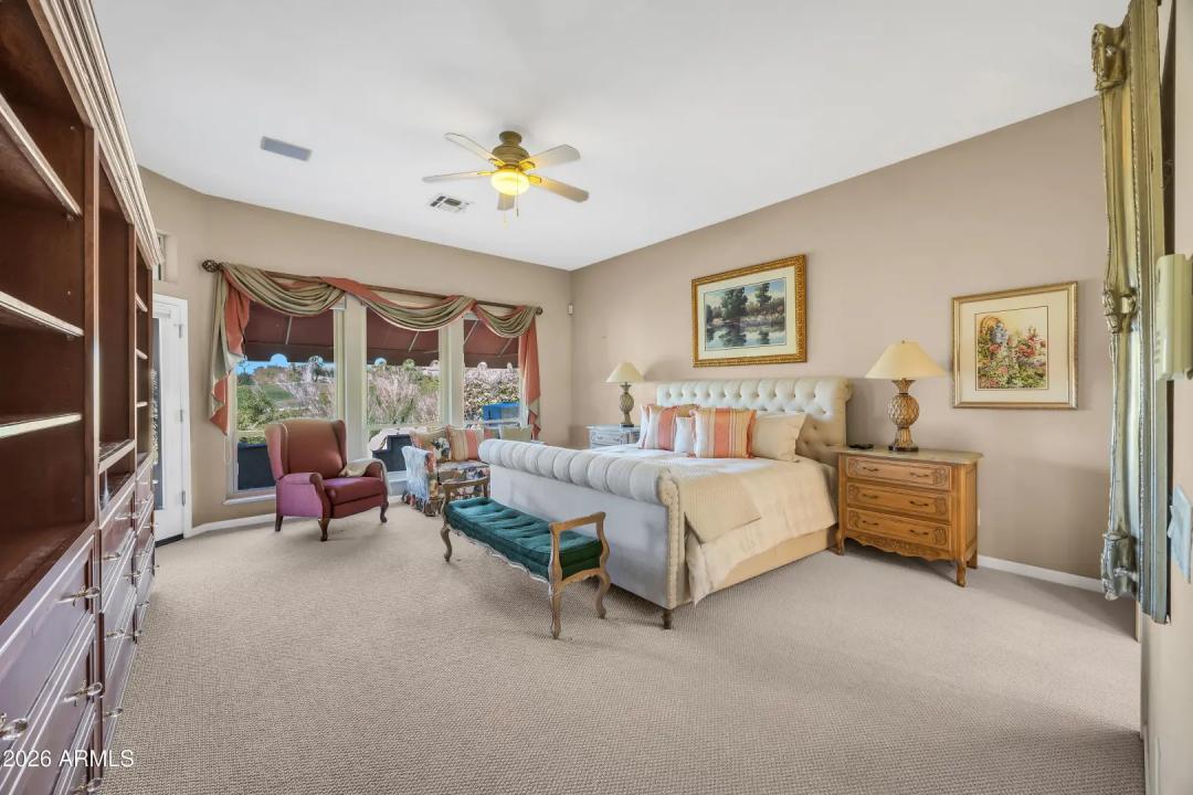 Real Estate Picture 11