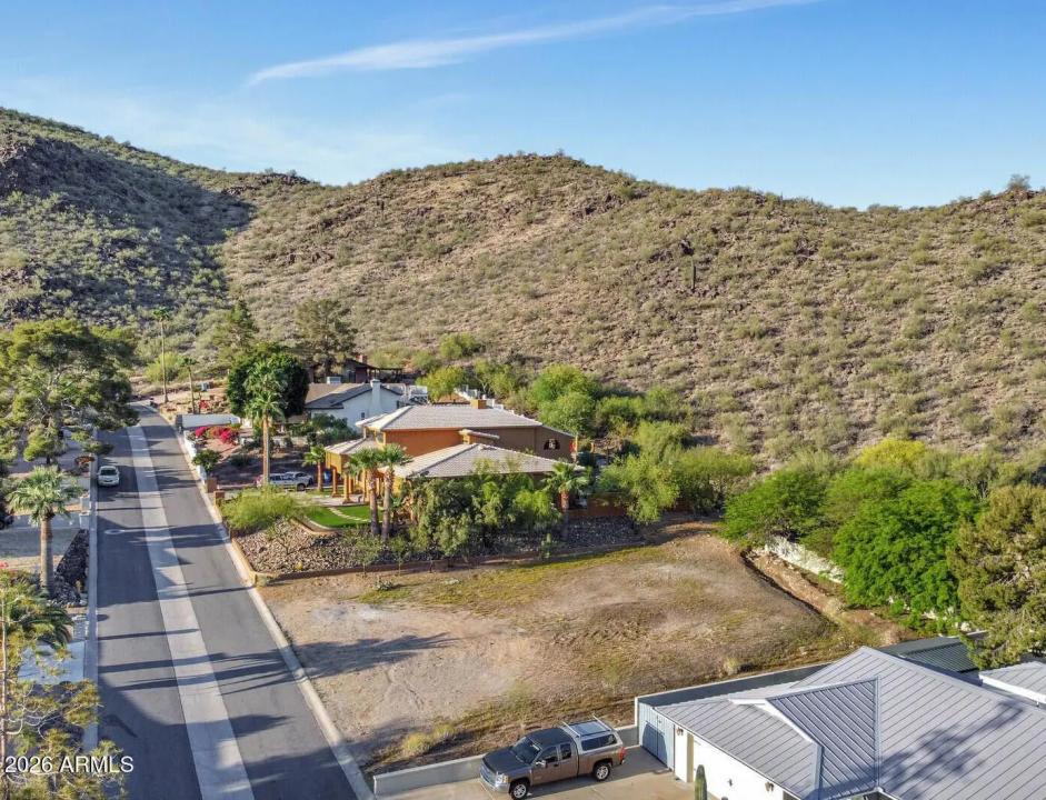 Real Estate Picture 1