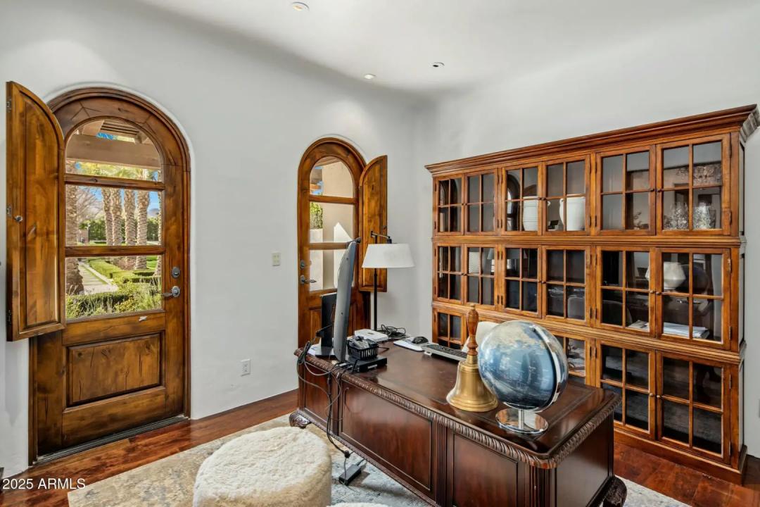 Real Estate Picture 7