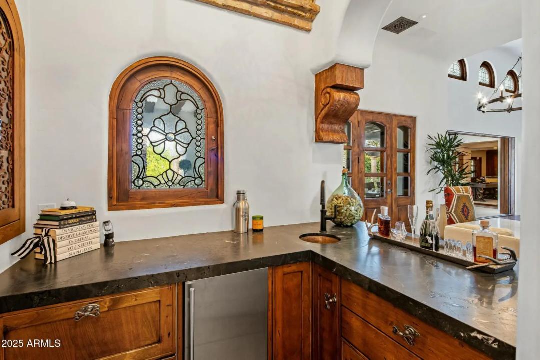 Real Estate Picture 27