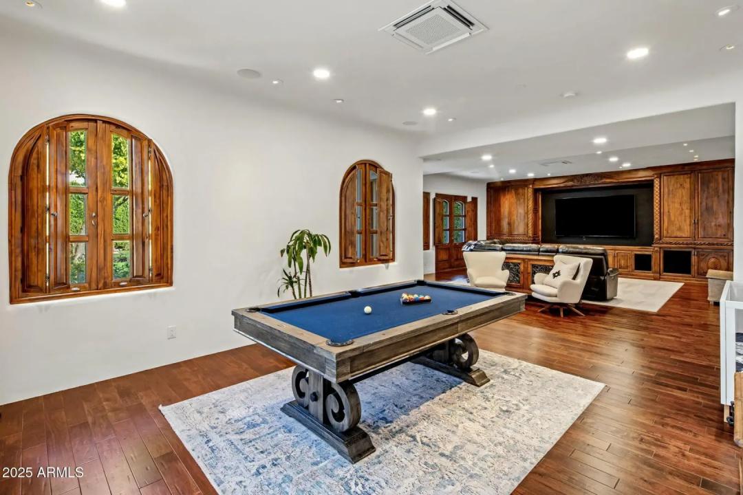 Real Estate Picture 32