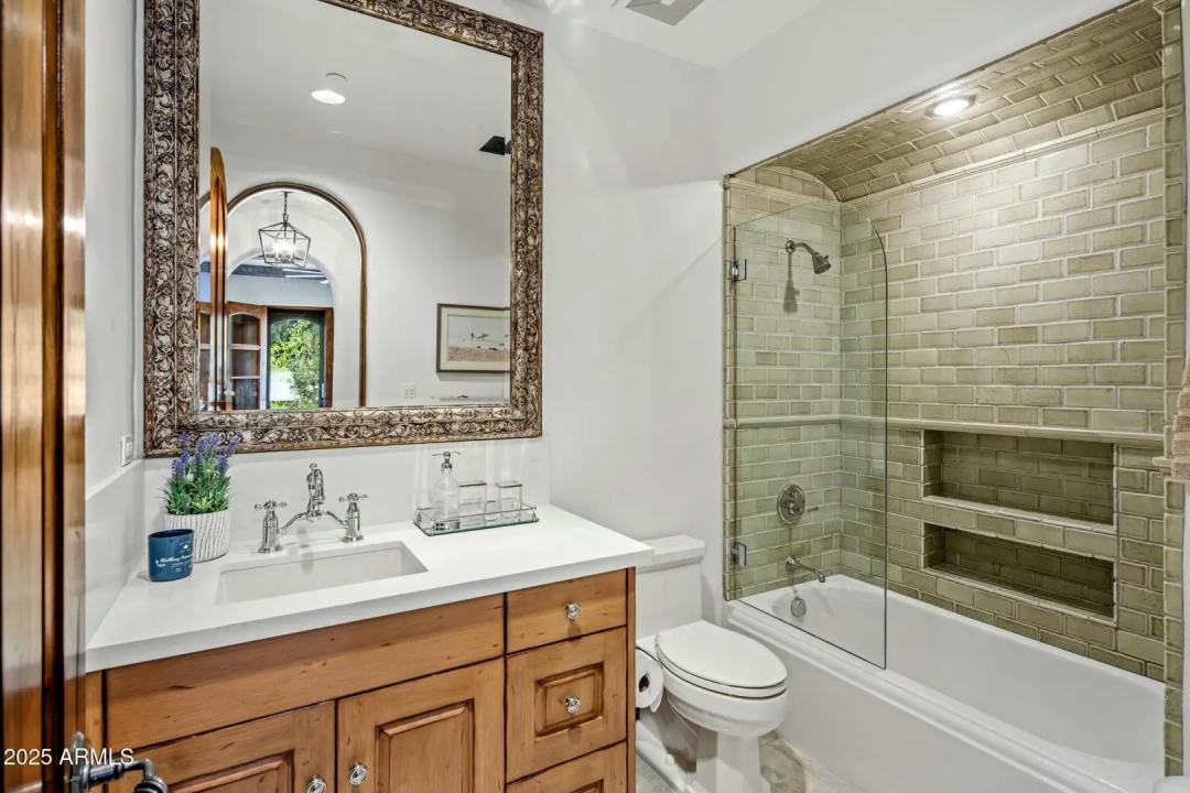 Real Estate Picture 40