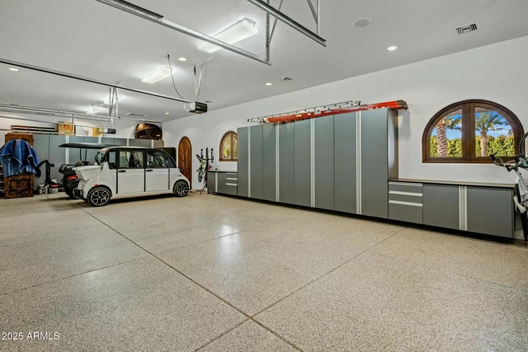 Real Estate Picture 48