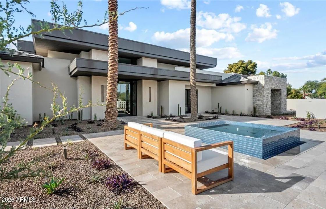 Real Estate Picture 99