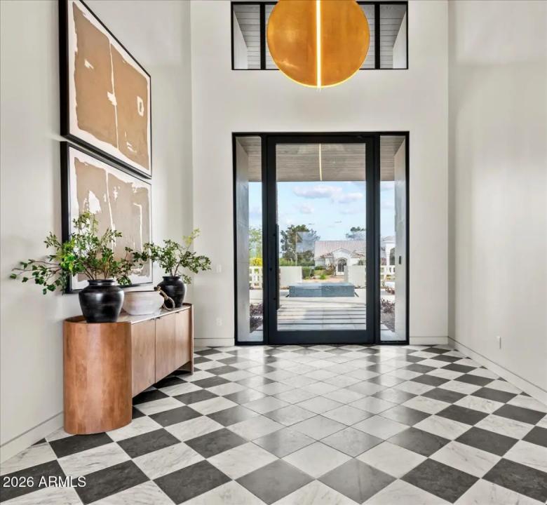 Real Estate Picture 6