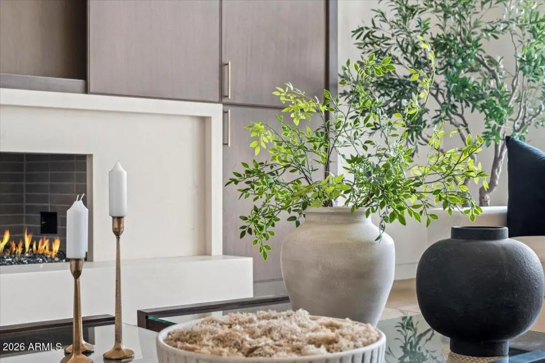 Real Estate Picture 10