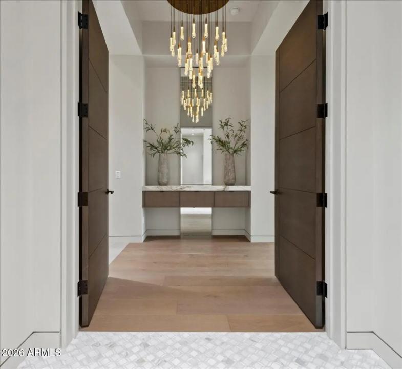 Real Estate Picture 15