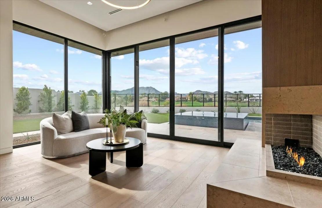 Real Estate Picture 19