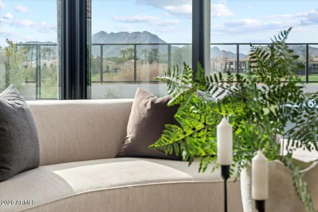 Real Estate Picture 20