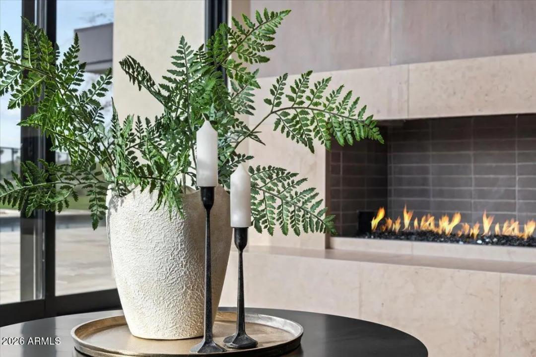 Real Estate Picture 23