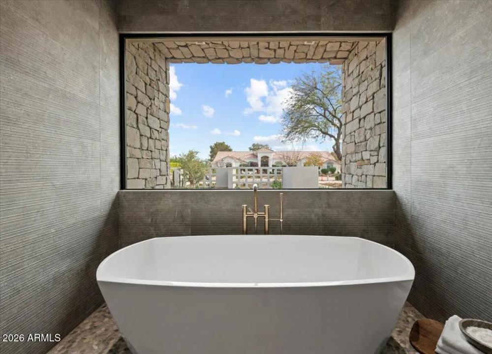 Real Estate Picture 28