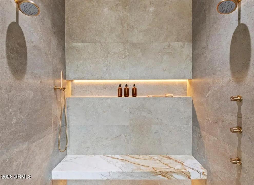 Real Estate Picture 32