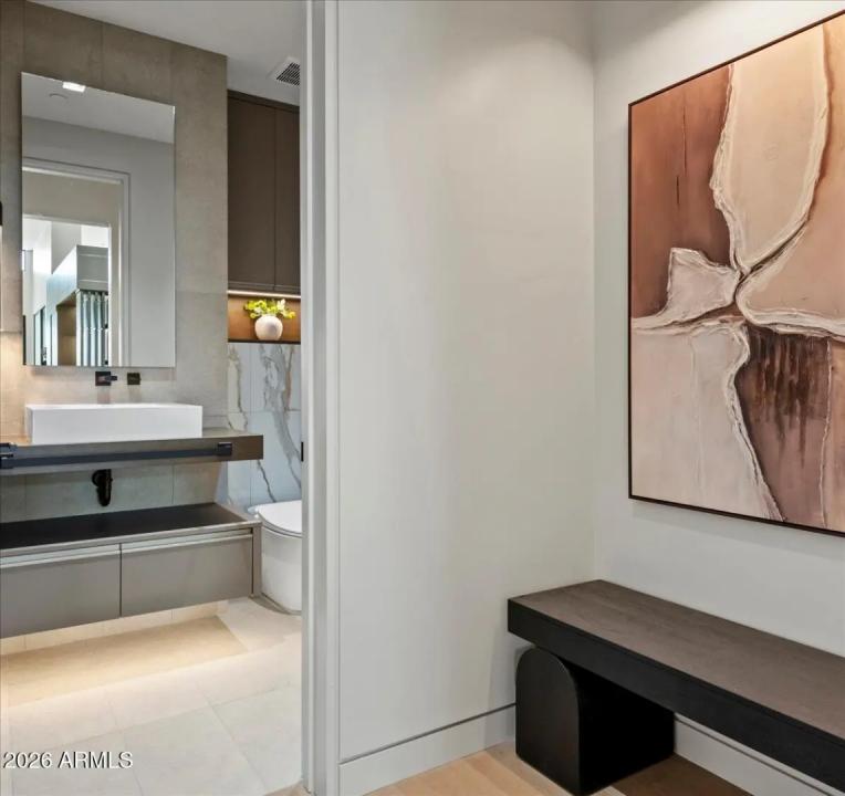 Real Estate Picture 38