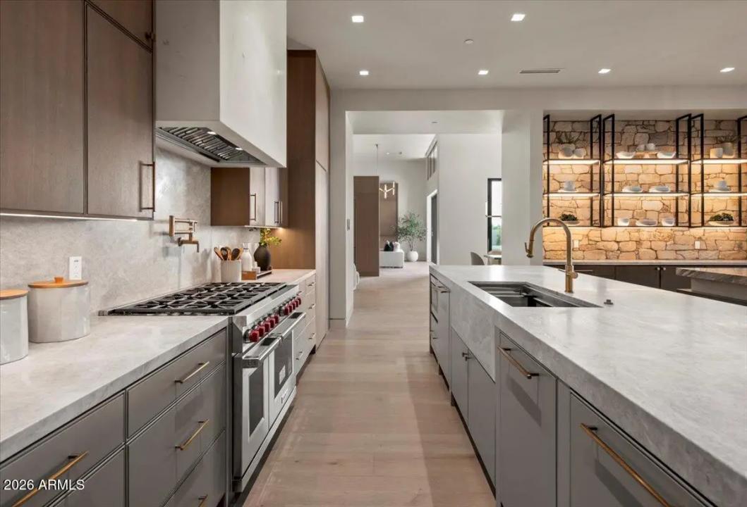 Real Estate Picture 54