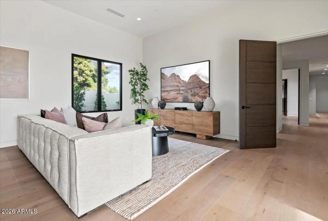 Real Estate Picture 77