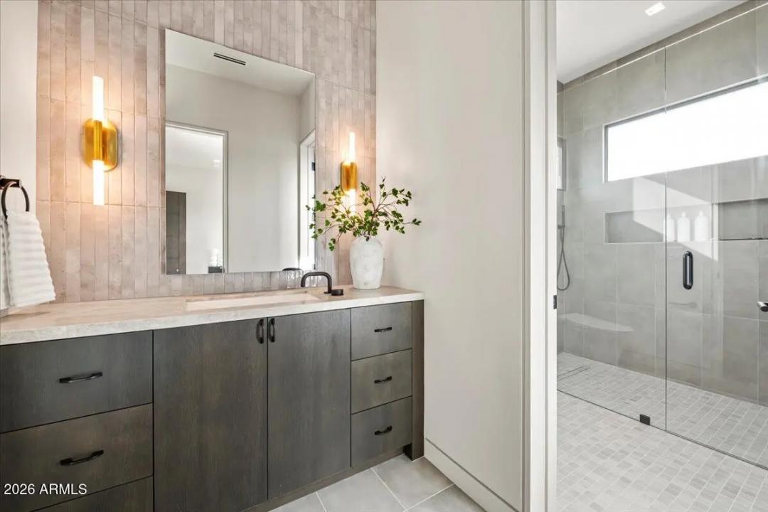 Real Estate Picture 81