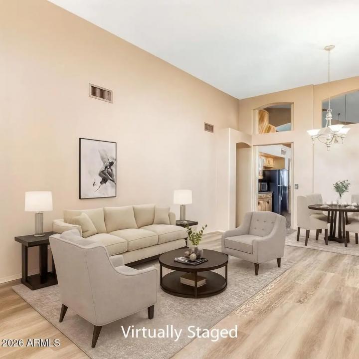 Real Estate Picture 7