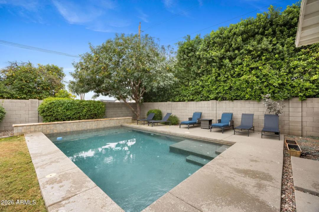 Real Estate Picture 37