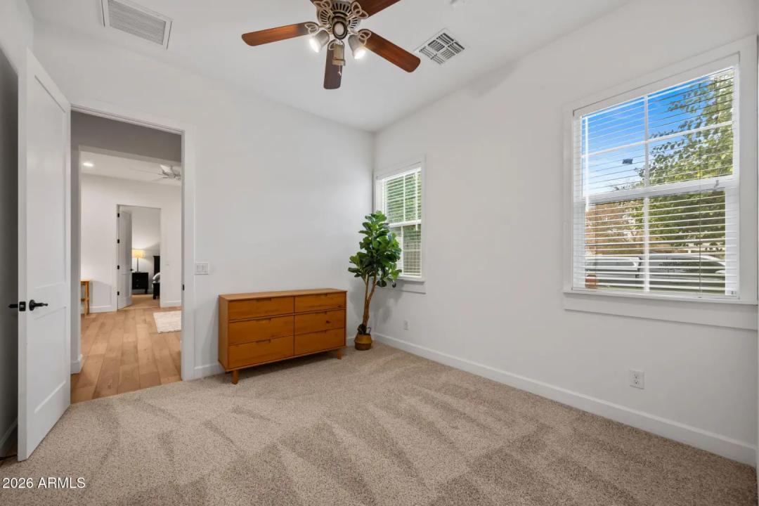 Real Estate Picture 30