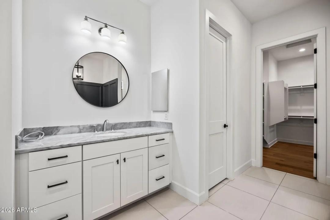 Real Estate Picture 18