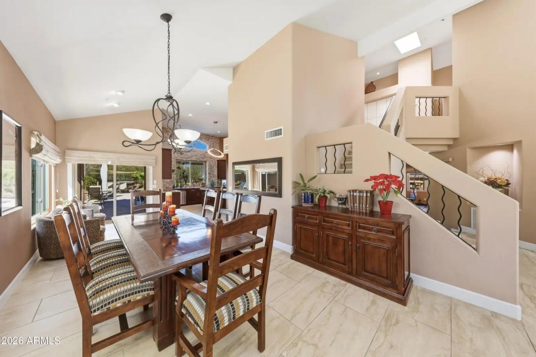 Real Estate Picture 9