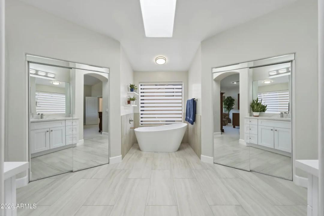 Real Estate Picture 22