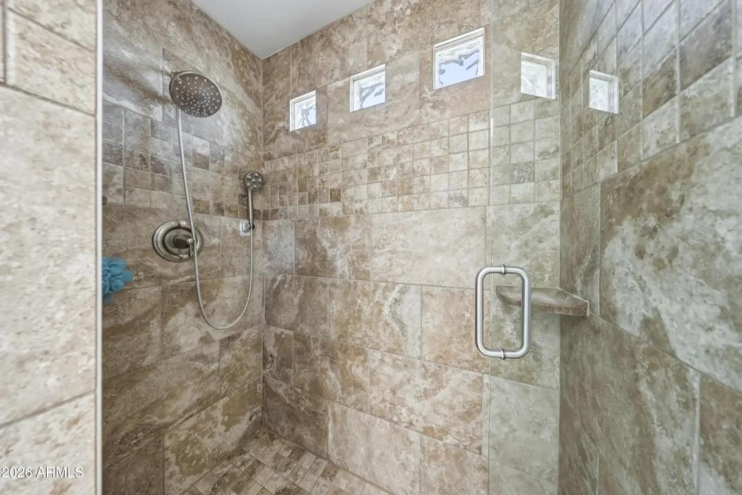 Real Estate Picture 26