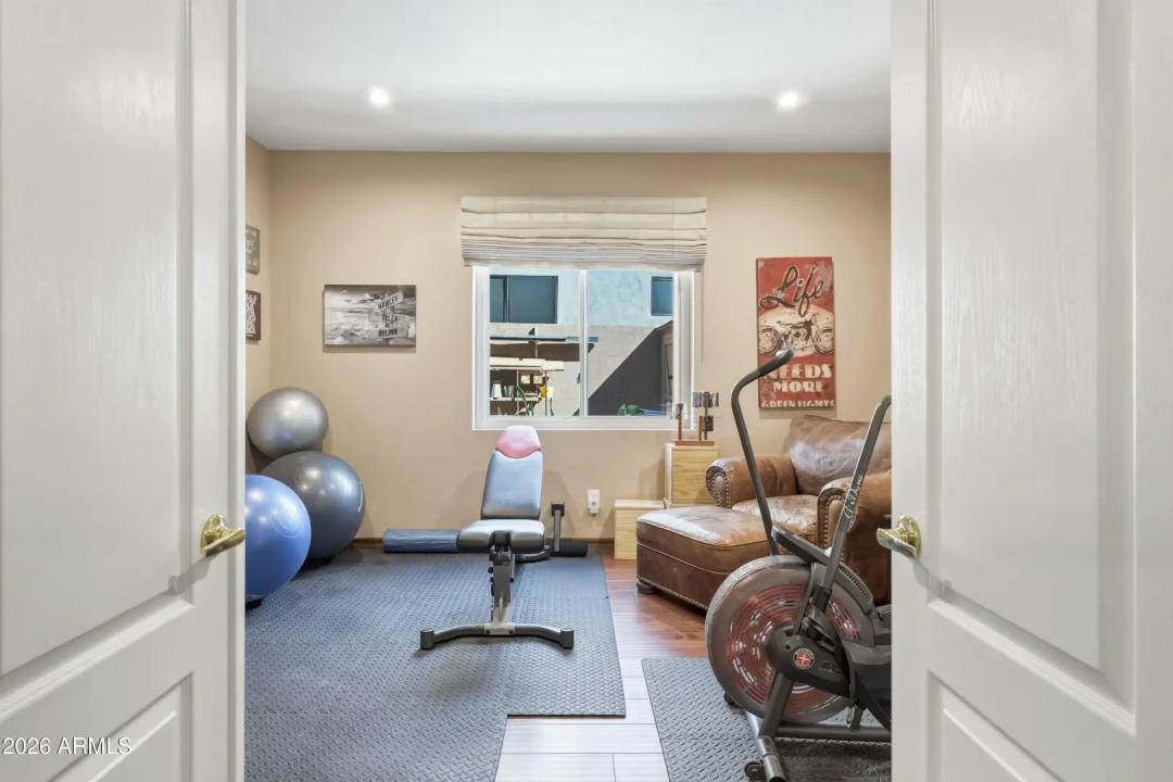 Real Estate Picture 33